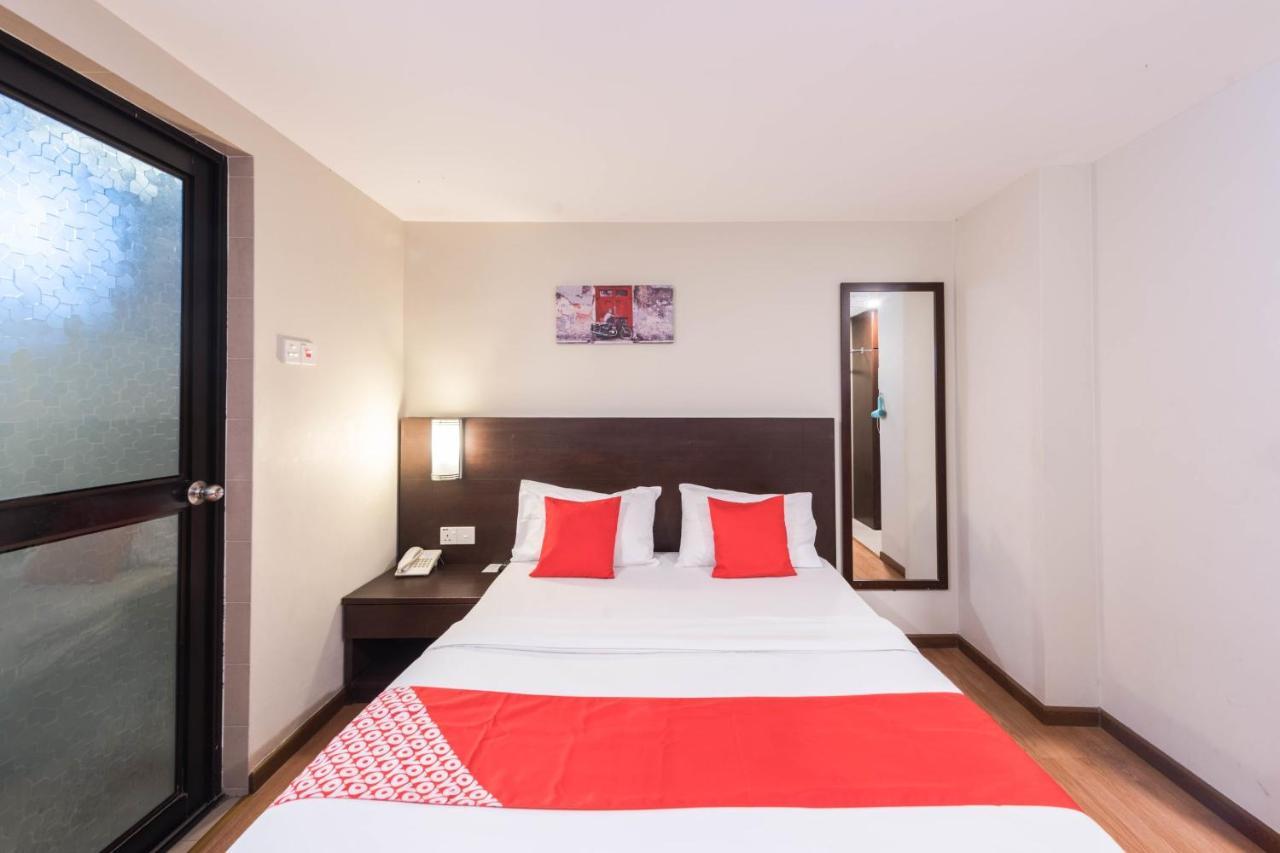 Oyo 89421 Pp Island Hotel George Town Exterior foto